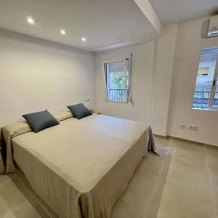 Apartamento En El Puerto Con Terraza Denia